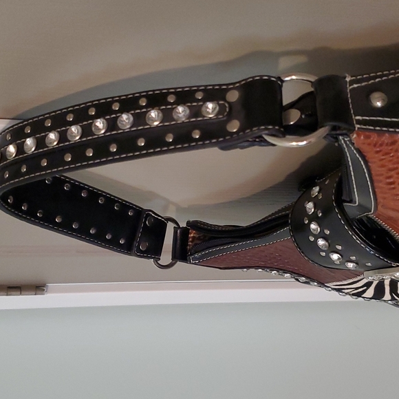 Ladies leather shoulder purse - Picture 3 of 9